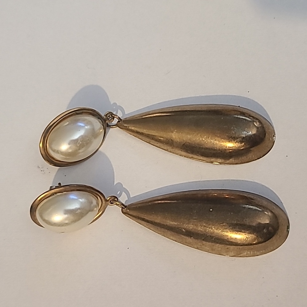 Women's large lightweight earring set